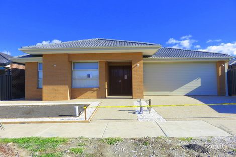17 Arnaud Loop, Wollert, VIC 3750