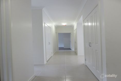 Property photo of 17 Arnaud Loop Wollert VIC 3750