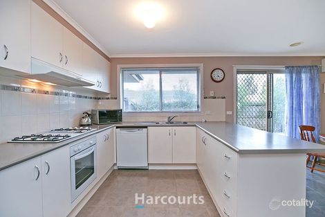 Property photo of 6 Sir Thomas Drive Pakenham VIC 3810