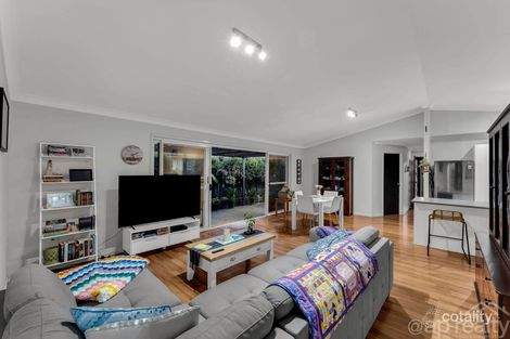 Property photo of 85 Brooklands Circuit Forest Lake QLD 4078