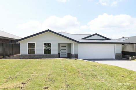 27 Bexhill Ave, Sussex Inlet, NSW 2540