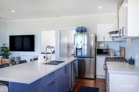 Property photo of 29 De Burgh Street Ledge Point WA 6043