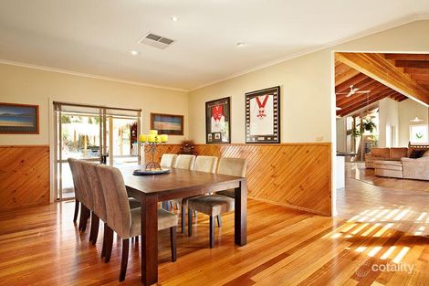 Property photo of 25 Nillumbik Square Diamond Creek VIC 3089