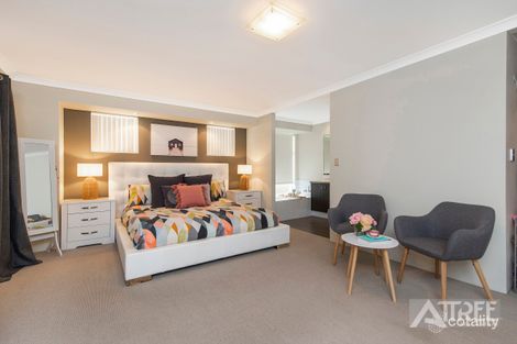 Property photo of 15 Hillhouse Way Piara Waters WA 6112