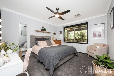 Property photo of 16 Blackboy Court Woodridge WA 6041