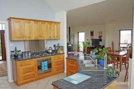 Property photo of 9 Tallowood Crescent Lake Albert NSW 2650