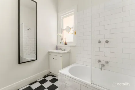 Property photo of 2/28 Dalgety Street St Kilda VIC 3182
