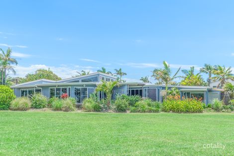 Property photo of 1 Surf Street Emerald Beach NSW 2456