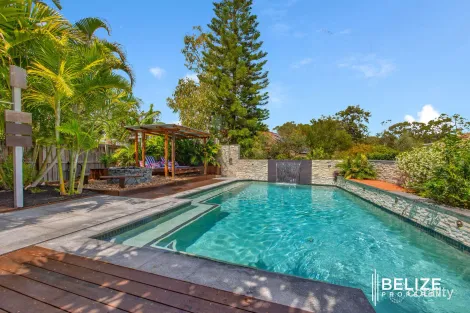 Property photo of 45 Vinray Street Tarragindi QLD 4121