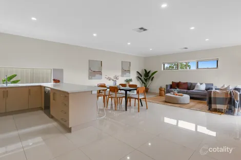 Property photo of 10 Kurno Way Dernancourt SA 5075