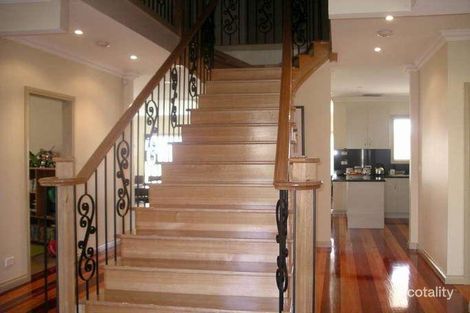 Property photo of 47 Vanbrook Drive Mill Park VIC 3082