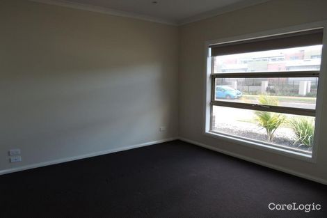 Property photo of 16 Hewett Drive Point Cook VIC 3030