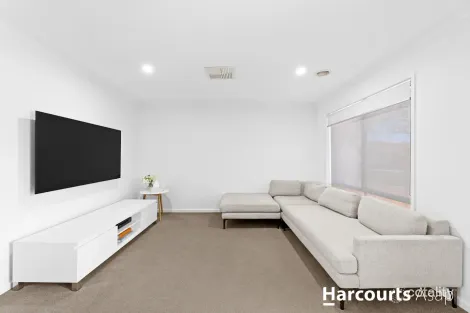 Property photo of 4 Earlwood Street Narre Warren South VIC 3805