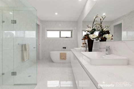 Property photo of 73 Glen Tower Drive Glen Waverley VIC 3150