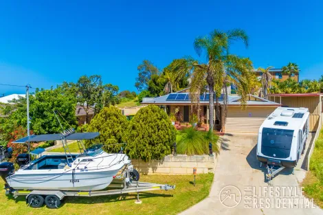 Property photo of 10 Stuart Place Two Rocks WA 6037