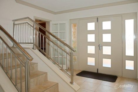 Property photo of 1 Edgewater Close Glenfield WA 6532