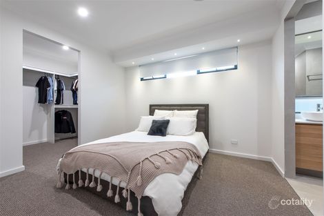 Property photo of 10 Waverley Place Dianella WA 6059