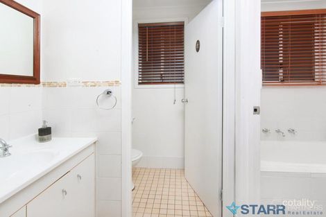 Property photo of 16 Kirsty Crescent Hassall Grove NSW 2761