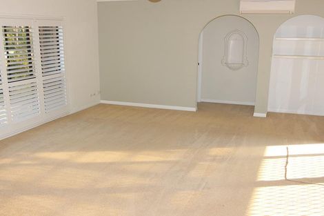 Property photo of 22 Ballidu Close Elanora QLD 4221