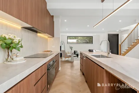 Property photo of 2/101 Eastbourne Road Rosebud VIC 3939