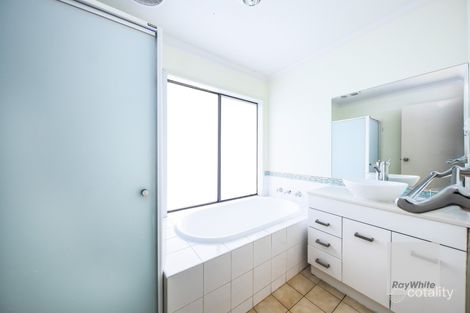 Property photo of 11 Darling Court Taylors Hill VIC 3037