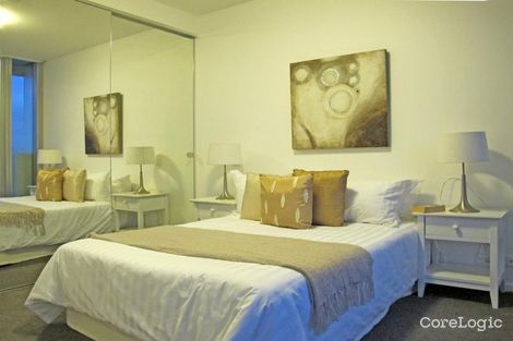 Property photo of 1602N/241 Harbour Esplanade Docklands VIC 3008