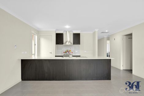Property photo of 29 Sinclair Crescent Tarneit VIC 3029