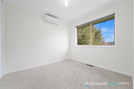 Property photo of 1/116 John Fawkner Drive Endeavour Hills VIC 3802