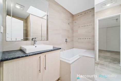 Property photo of 1/116 John Fawkner Drive Endeavour Hills VIC 3802