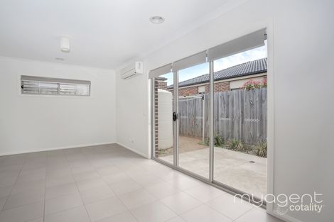 Property photo of 1A Yvonne Way Tarneit VIC 3029