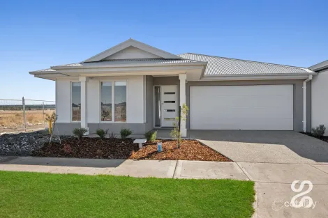 13 CALF ST, DONNYBROOK, VIC 3064