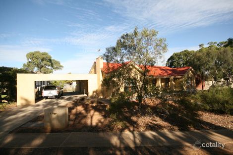 4 Exmoor Ave, Oaklands Park, SA 5046