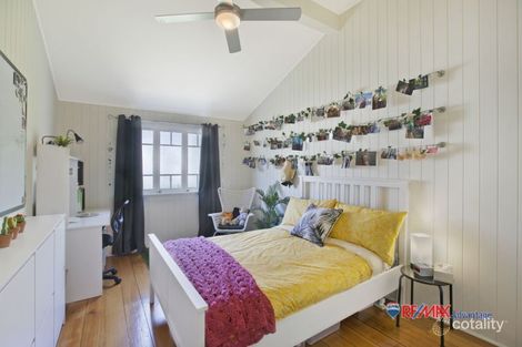 Property photo of 12 Carlton Terrace Wynnum QLD 4178