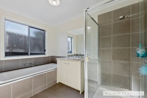 Property photo of 2 Narrowleaf Street Wallan VIC 3756