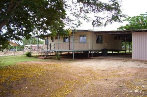 23 Gordon St, Richmond Hill, QLD 4820