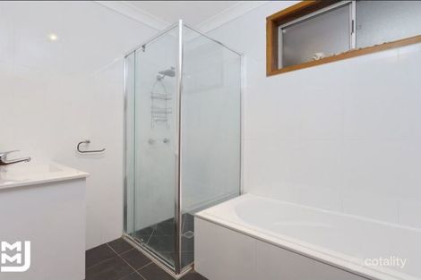 Property photo of 56 The Esplanade Oak Flats NSW 2529