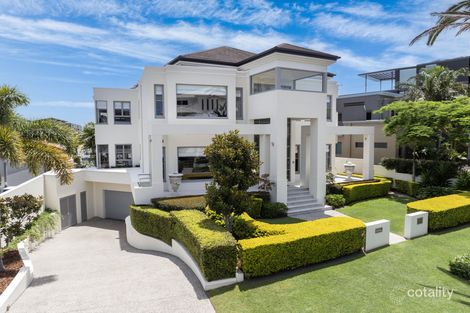 Property photo of 43 Knightsbridge Parade East Paradise Point QLD 4216