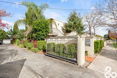 8/70 Collins St, Thornbury, VIC 3071