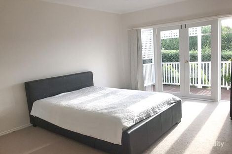 48 Avebury Dr, Berwick, VIC 3806