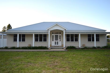 Property photo of 3 Christie Drive Gilgandra NSW 2827