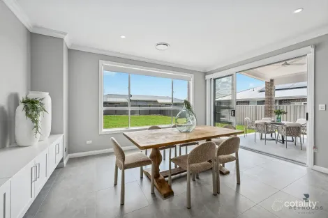 Property photo of 54 Knox Crescent Caerleon NSW 2850