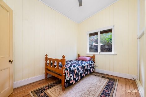Property photo of 19 Miriam Street Holland Park West QLD 4121