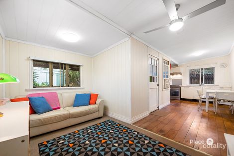 Property photo of 19 Miriam Street Holland Park West QLD 4121
