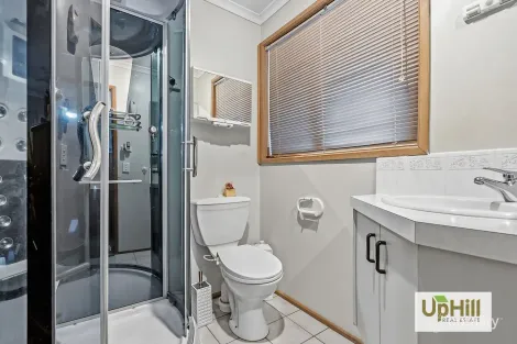 Property photo of 40 Lauren Drive Hampton Park VIC 3976