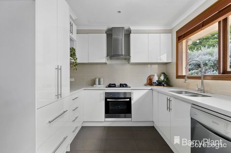 Property photo of 8/43-47 Avonhurst Drive Glen Waverley VIC 3150