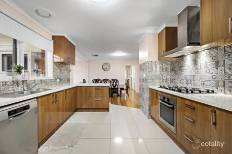 Property photo of 63 Chartwell Drive Wantirna VIC 3152