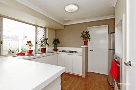 Property photo of 2/34 The Vale Willetton WA 6155