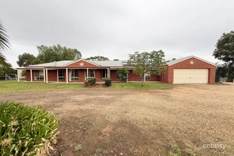 694 CHAPEL RD, MUCKATAH, VIC 3644