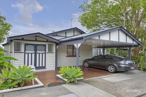 19 Agnew St, Norman Park, QLD 4170