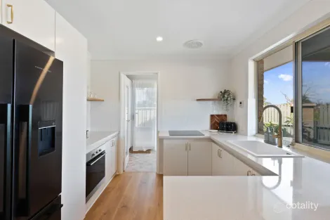 Property photo of 3/4 Callander Avenue Kinross WA 6028